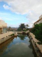 A 20 m de la plage des salins appartement T2 tr�s bien situ�